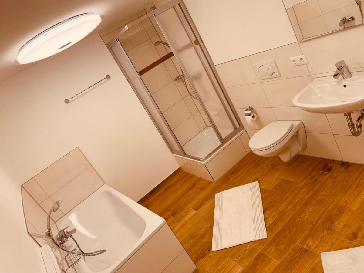 Felix Living 7, Modern & Cozy, Geilste Dachterrasse Der Stadt, 7 Schlafzimmer Passau Luaran gambar